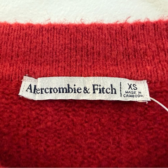 NWT Abercrombie & Fitch Red Button-Up Women's Sweater - Picture 4 of 7